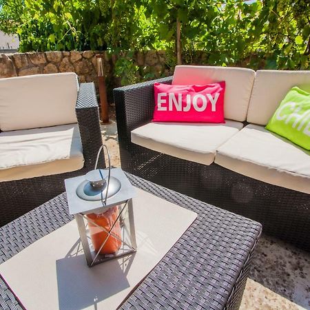 Apartman Madlen Cres Exterior photo